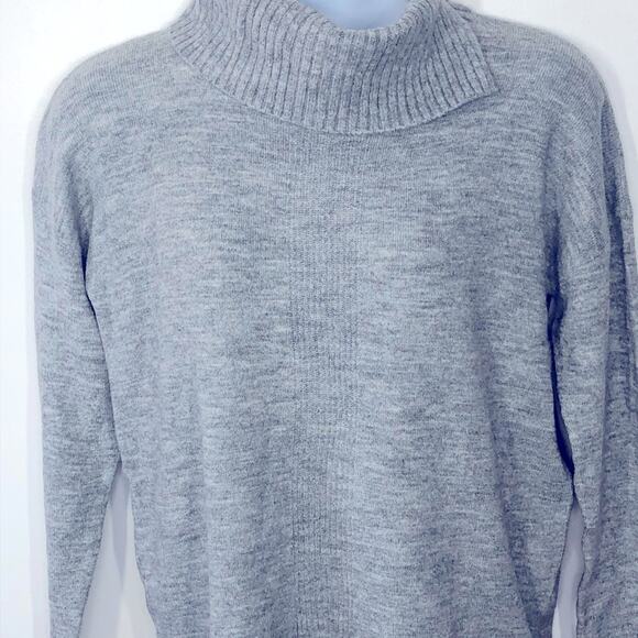 Banana Republic Split Cowl Neck Grey Sweater Size Medium - Picture 4 of 12